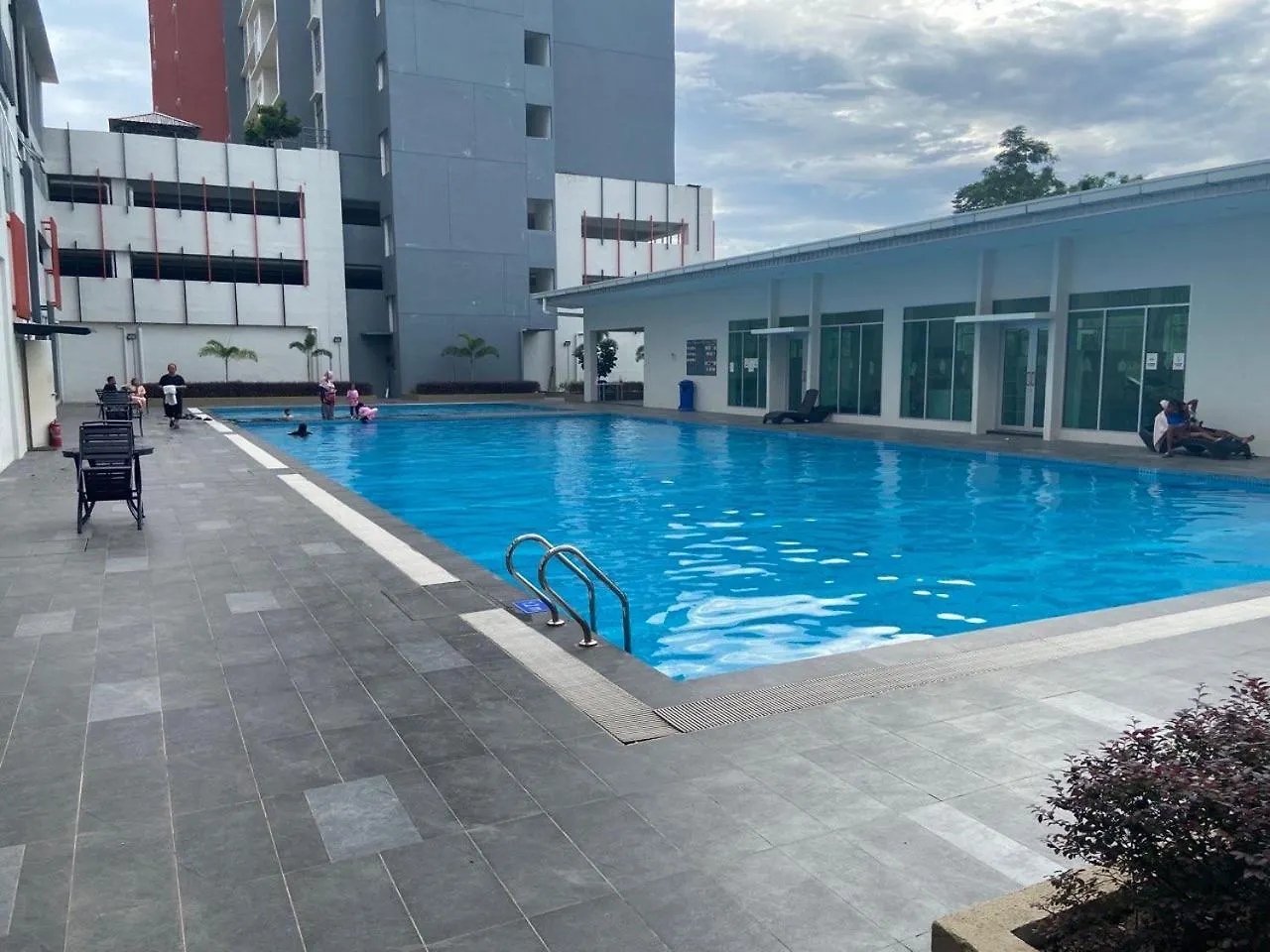 Anderson Residency Ipoh Wifi Pool Islam Apartment